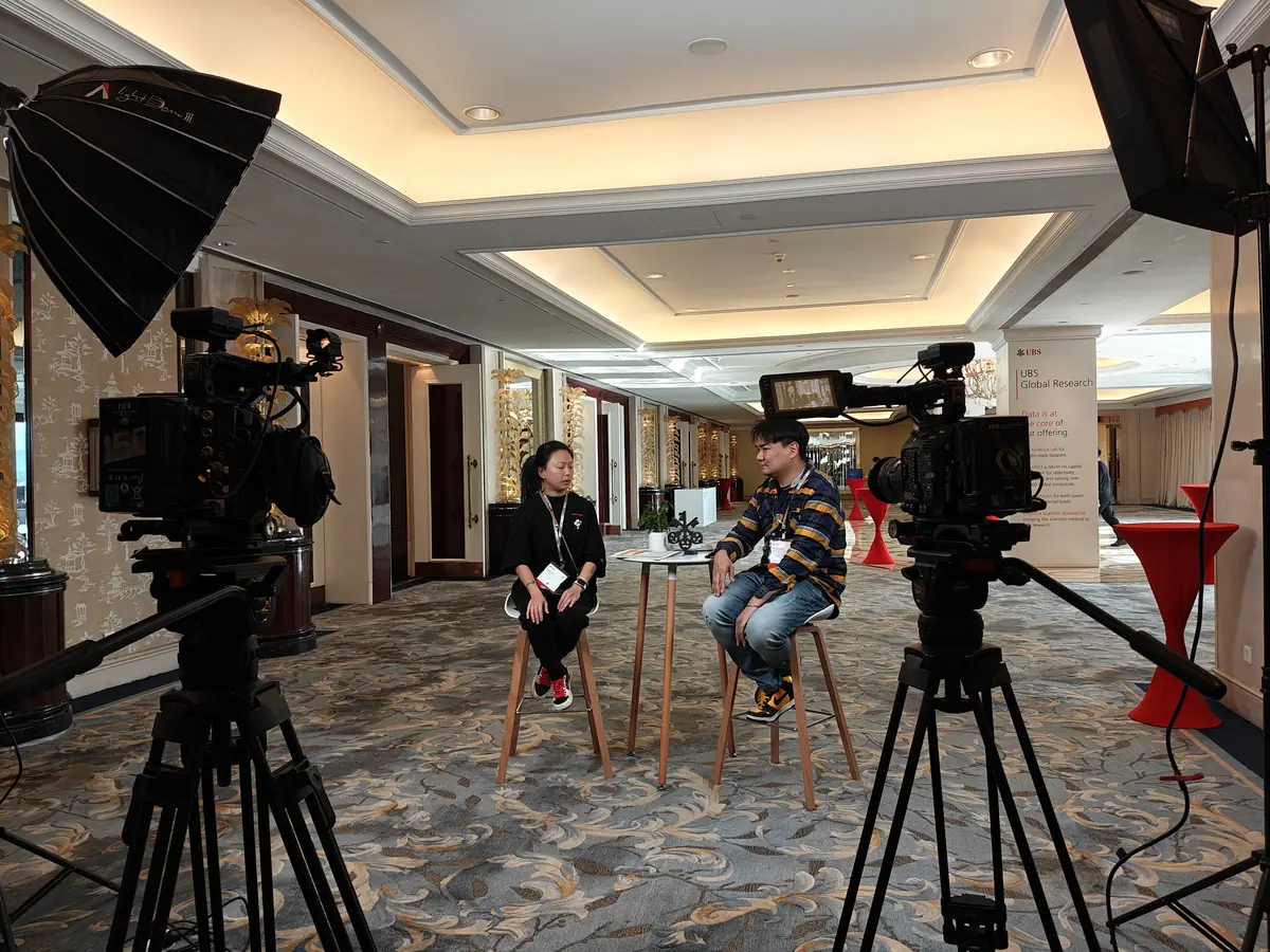 Two-camera interview production